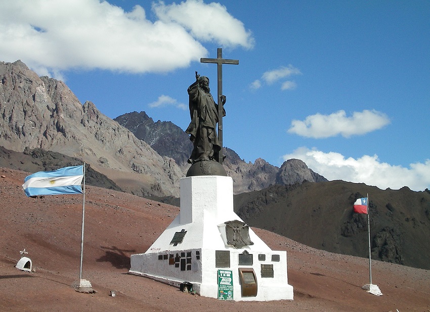 MENDOZA Por nevadas y fuertes vientos cierran al tránsito en el paso